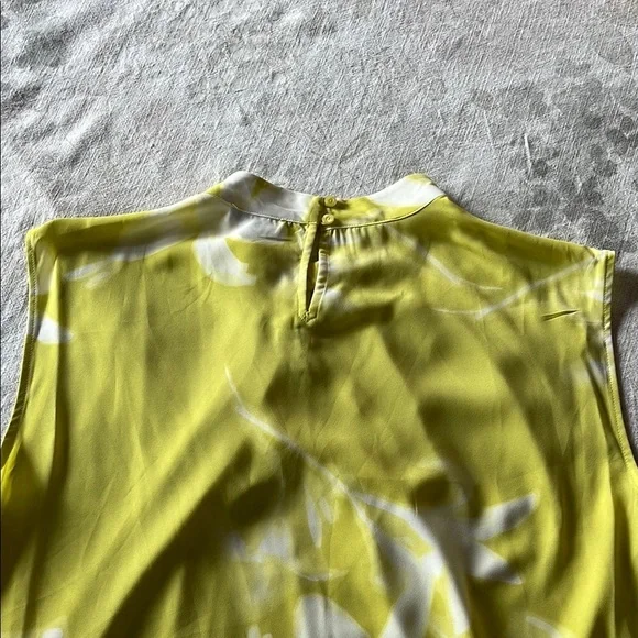 Calvin Klein Lemon Yellow  Sleeveless Pleated Blouse with Mandarin Collar - Picture 9 of 11